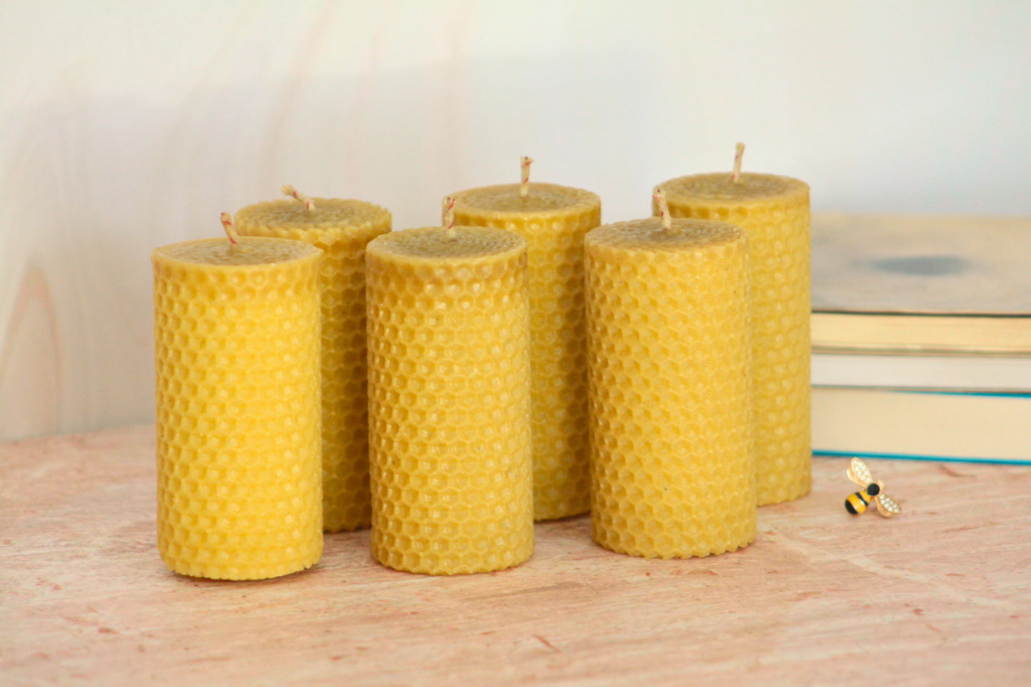 Velas de miel. Velas de 9cm de alto x 4.5cm de diámetro. VM09045.