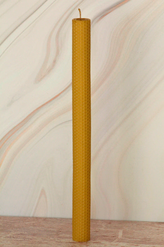 Velas de miel. Velas delgadas de 39cm de alto x 3cm de diámetro. VD39030.