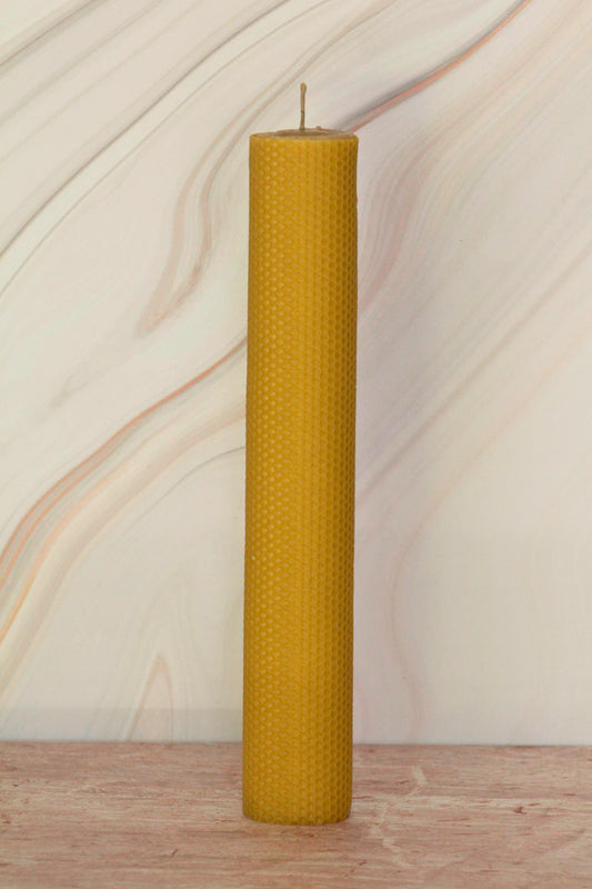 Velas de miel. Mega cirio de 39cm de alto x 6cm de diámetro. MC39060.