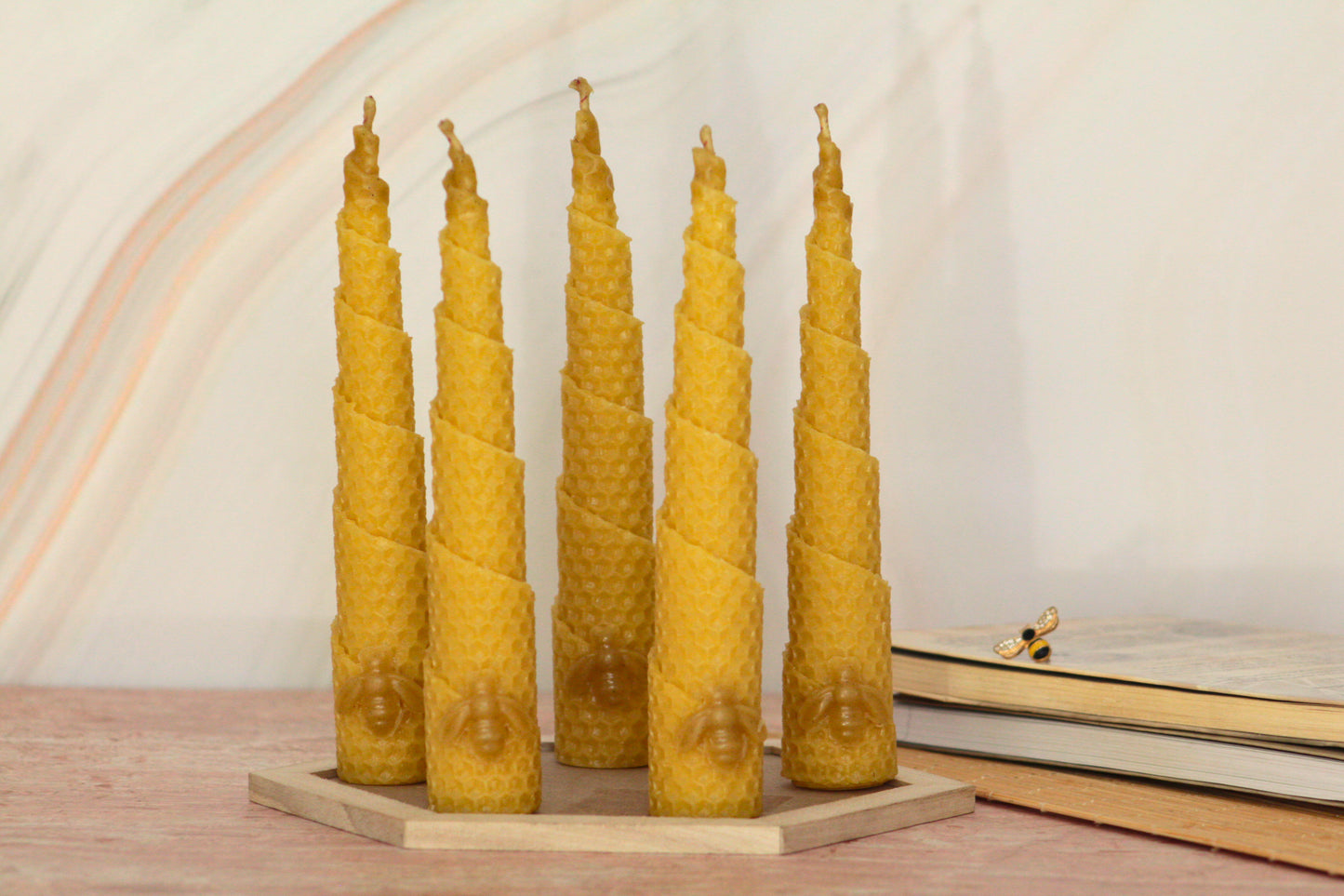 Velas de miel. Velas en espiral 17cm de alto x 3cm de diámetro. VE17030.