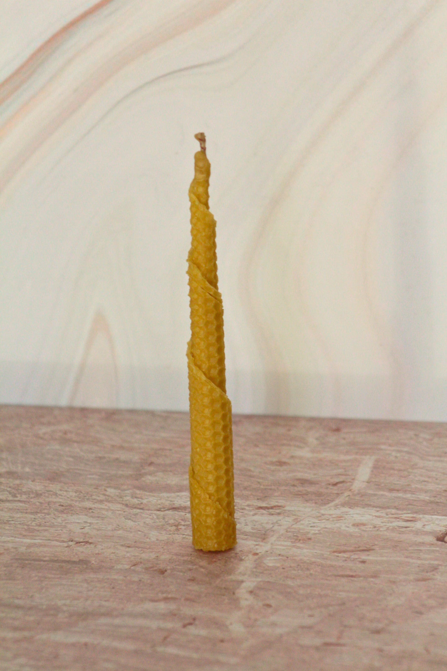 Velas de miel. Velas en espiral 17cm de alto x 2cm de diámetro. VE17020.