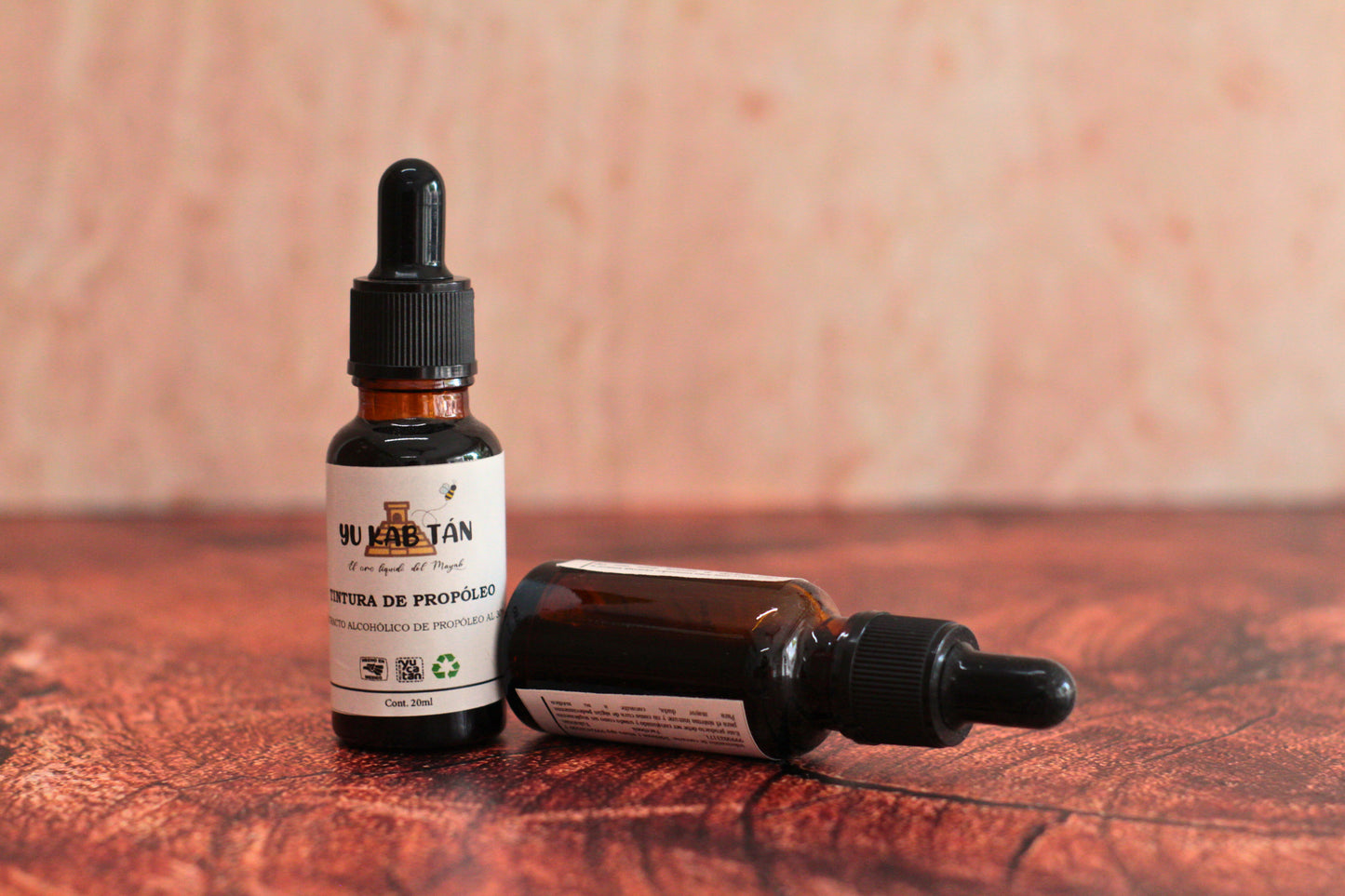 Tintura de propóleo (alcohólica al 30%). Gotero de 20ml.