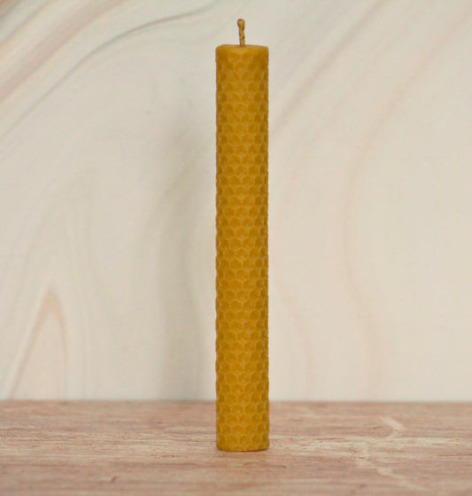 Velas de miel. Velas de 18cm de alto x 2cm de diámetro. VM18020.