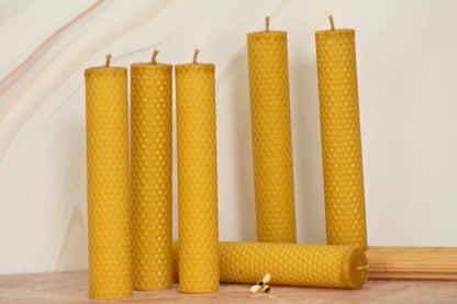 Velas de miel. Velas de 18cm de alto x 3cm de diámetro. VM18030.