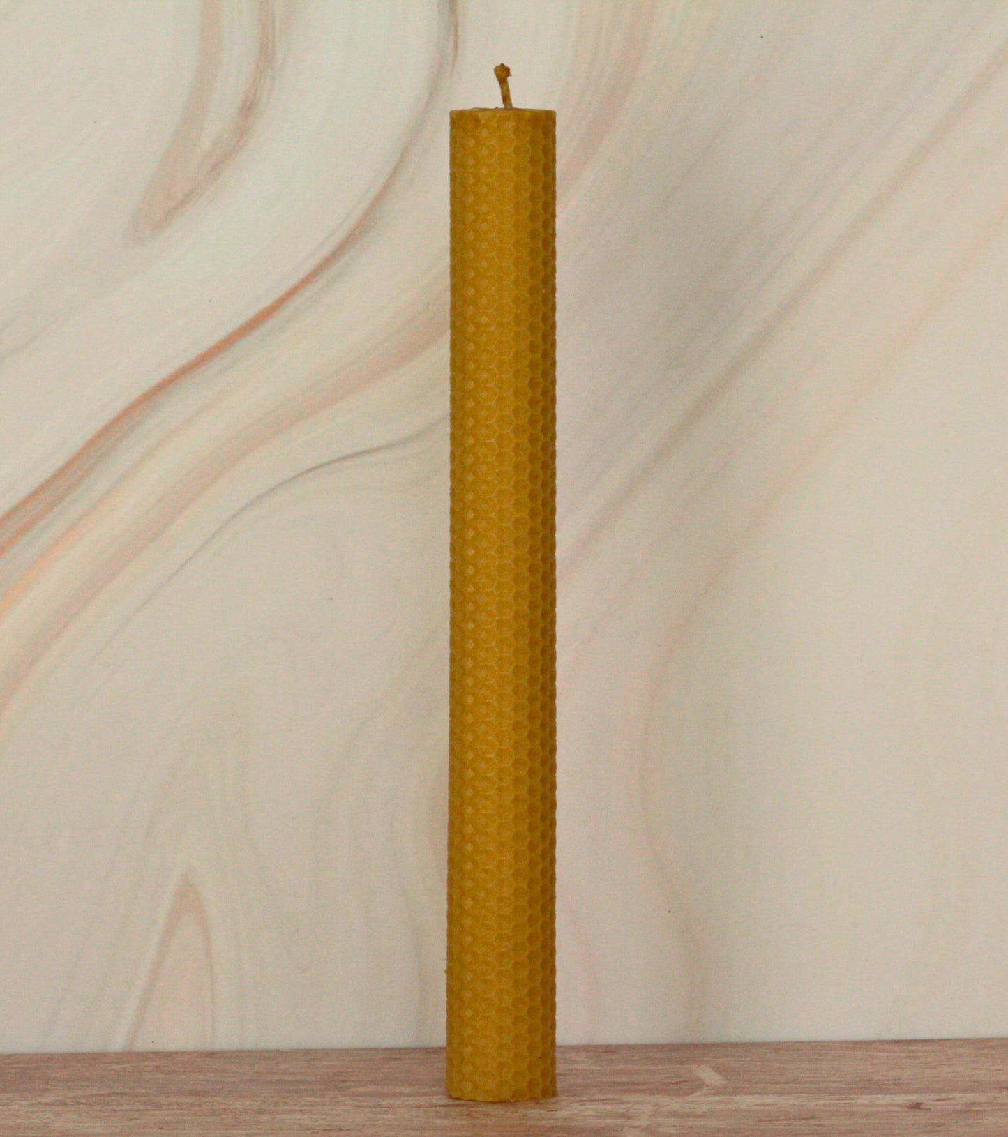Velas de miel. Velas de 29cm de alto x 3cm de diámetro. VD29030.