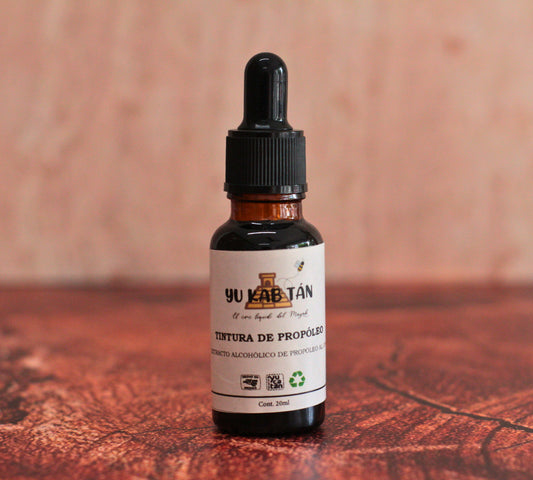 Tintura de propóleo (alcohólica al 30%). Gotero de 20ml.
